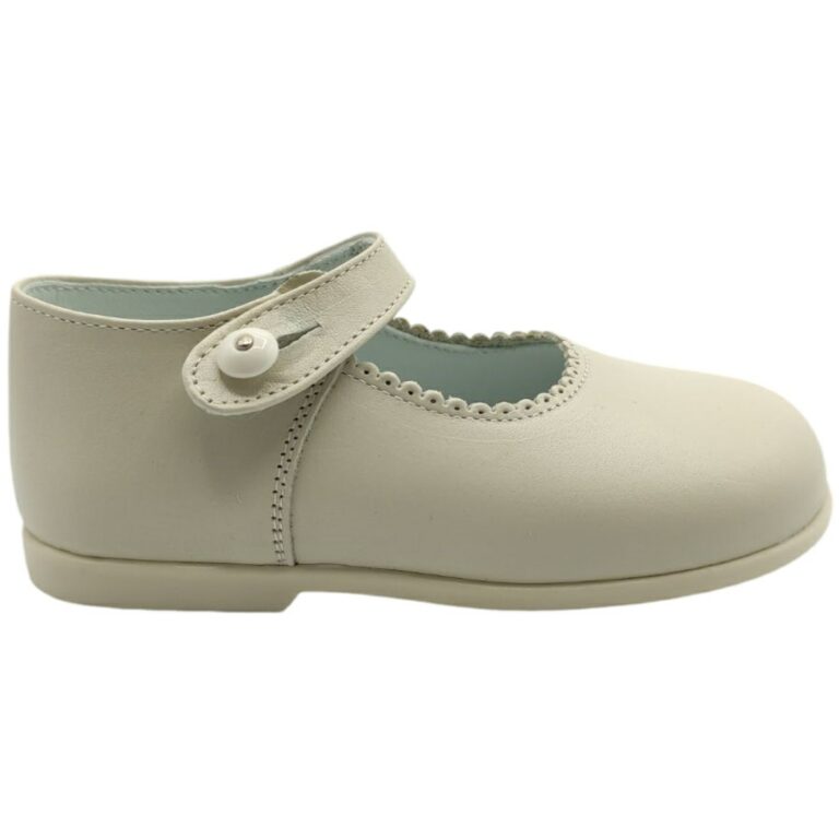 Merceditas Niña de Piel con Botón modelo 11144 en color beige